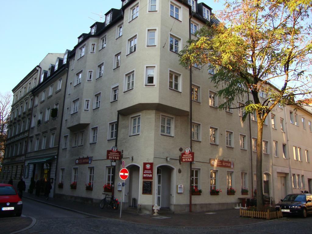 Pension Mona Lisa München Buitenkant foto